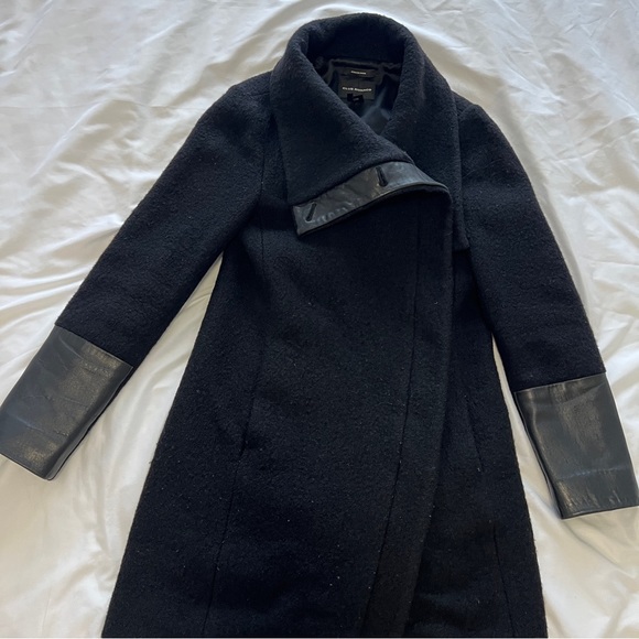 Club Monaco 100% Italian Wool and leather in size XS in black - Picture 1 of 10